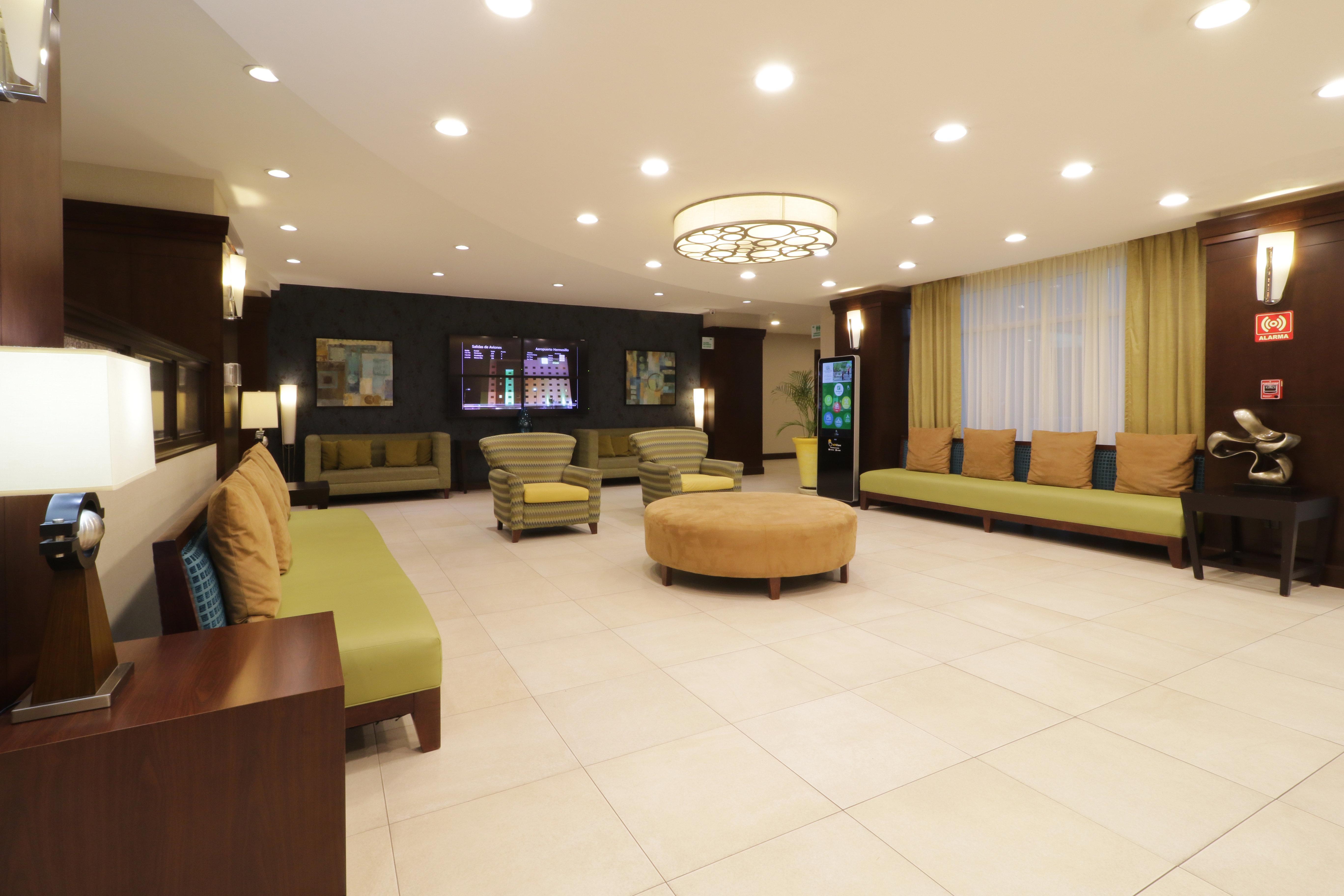 Holiday Inn Hotel & Suites Hermosillo Aeropuerto By Ihg Exterior photo