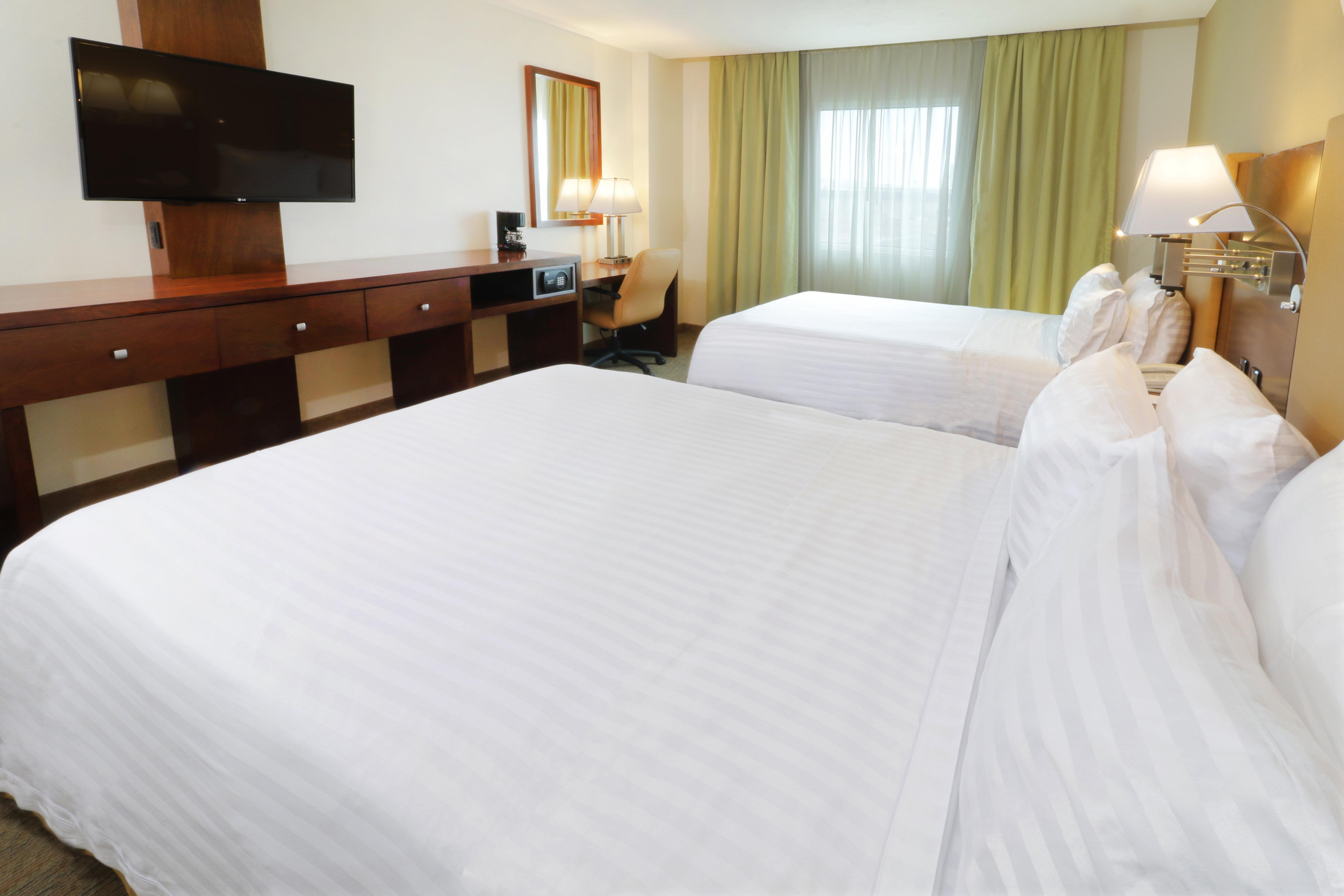 Holiday Inn Hotel & Suites Hermosillo Aeropuerto By Ihg Exterior photo